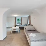 Ferienapartments Ariana *
