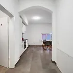 Ferienapartments Ariana Apartment