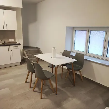 Ferienapartments Ariana Apartment *